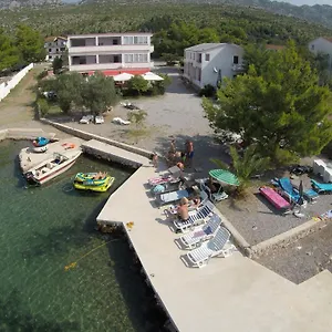 Gostinjska kuća Marko, Seline