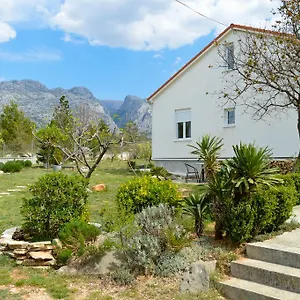 Zara Apartament